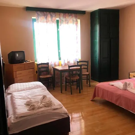 Ramona Schloss Шиофок