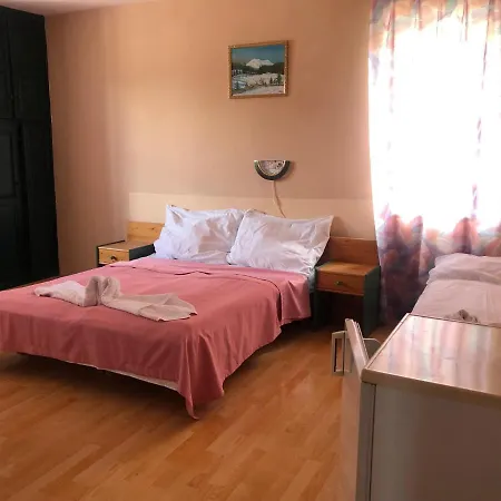 Ramona Schloss Отель Шиофок